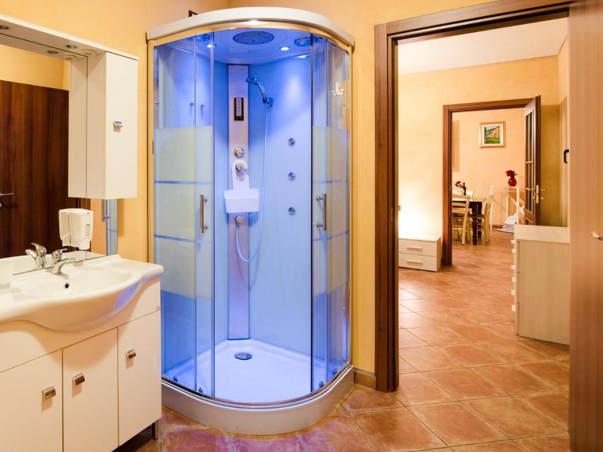 Beautiful Chalet With Swimming Pool In Lombardy Βίλα Marone Εξωτερικό φωτογραφία