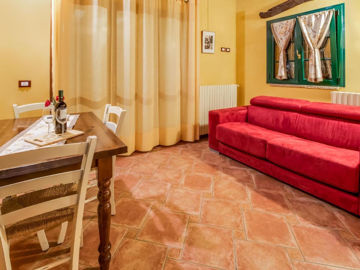Beautiful Chalet With Swimming Pool In Lombardy Βίλα Marone Εξωτερικό φωτογραφία